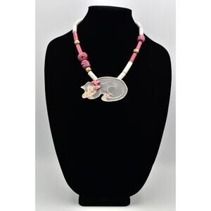 Shoestrings Vintage Ceramic Sleeping Cat Necklace Pendant Hand Painted 80s Bin4A